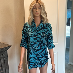 Tommy‎ Bahama Hawaiian 3/4 sleeve shirt SZ XS